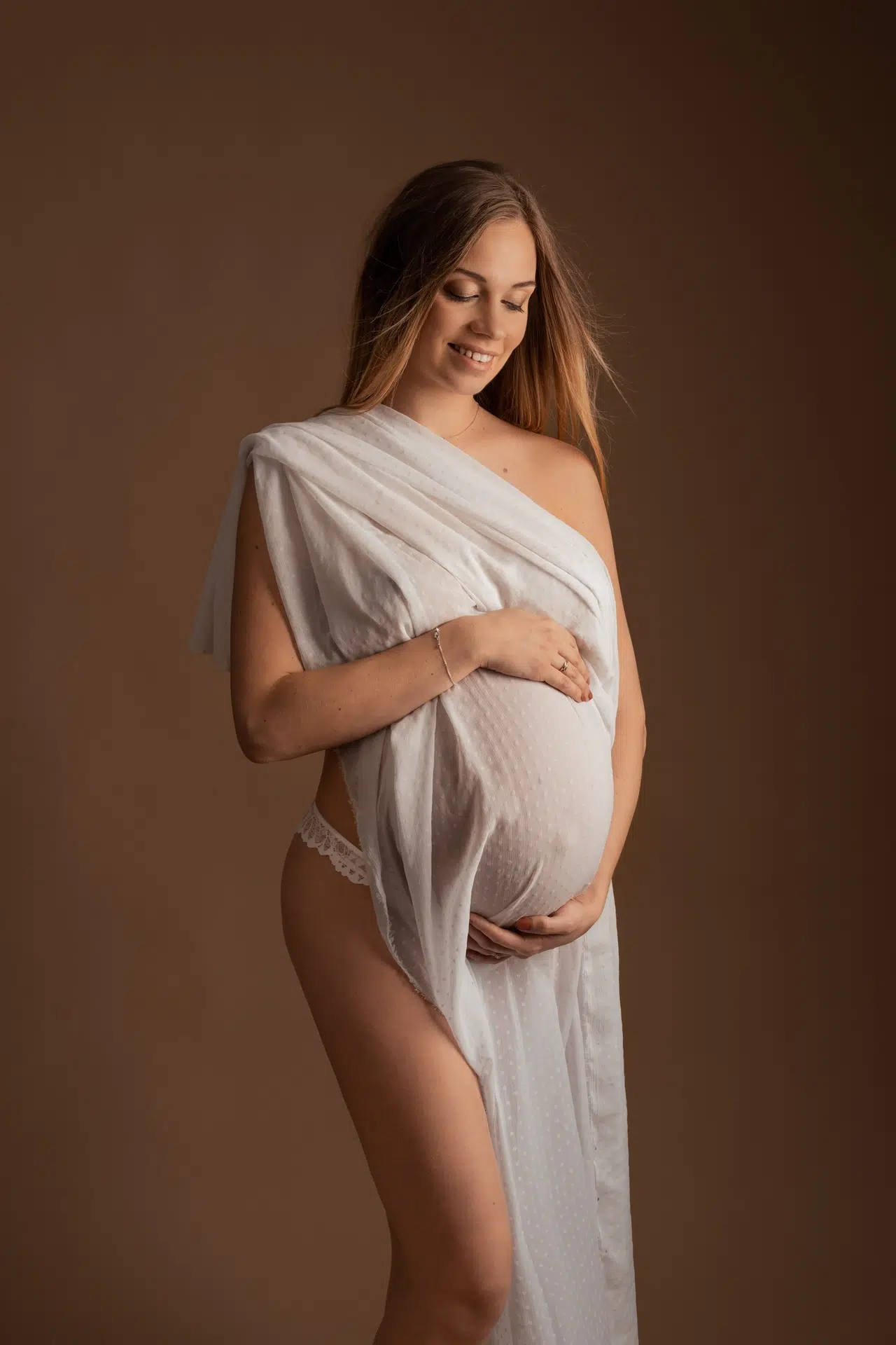 Shooting photo grossesse en studio avec Charline et Melvin – Mulhouse, Haut-Rhin, Alsace