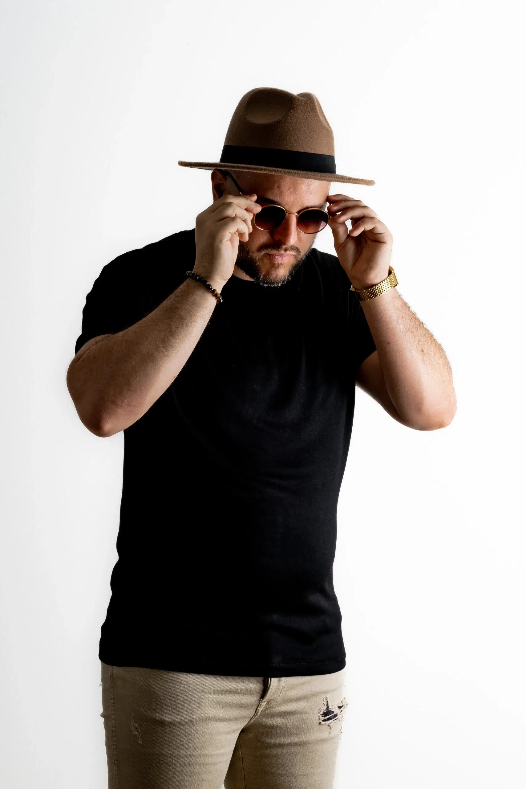 Shooting photo studio du DJ Ian Kaçara pour son presskit à l’agence WA Publicité - Mulhouse, Alsace